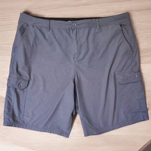 Trinity Hybrid Jasper Cargo Shorts Men's Sz 40 Black Gray Patterned EUC - Picture 1 of 8